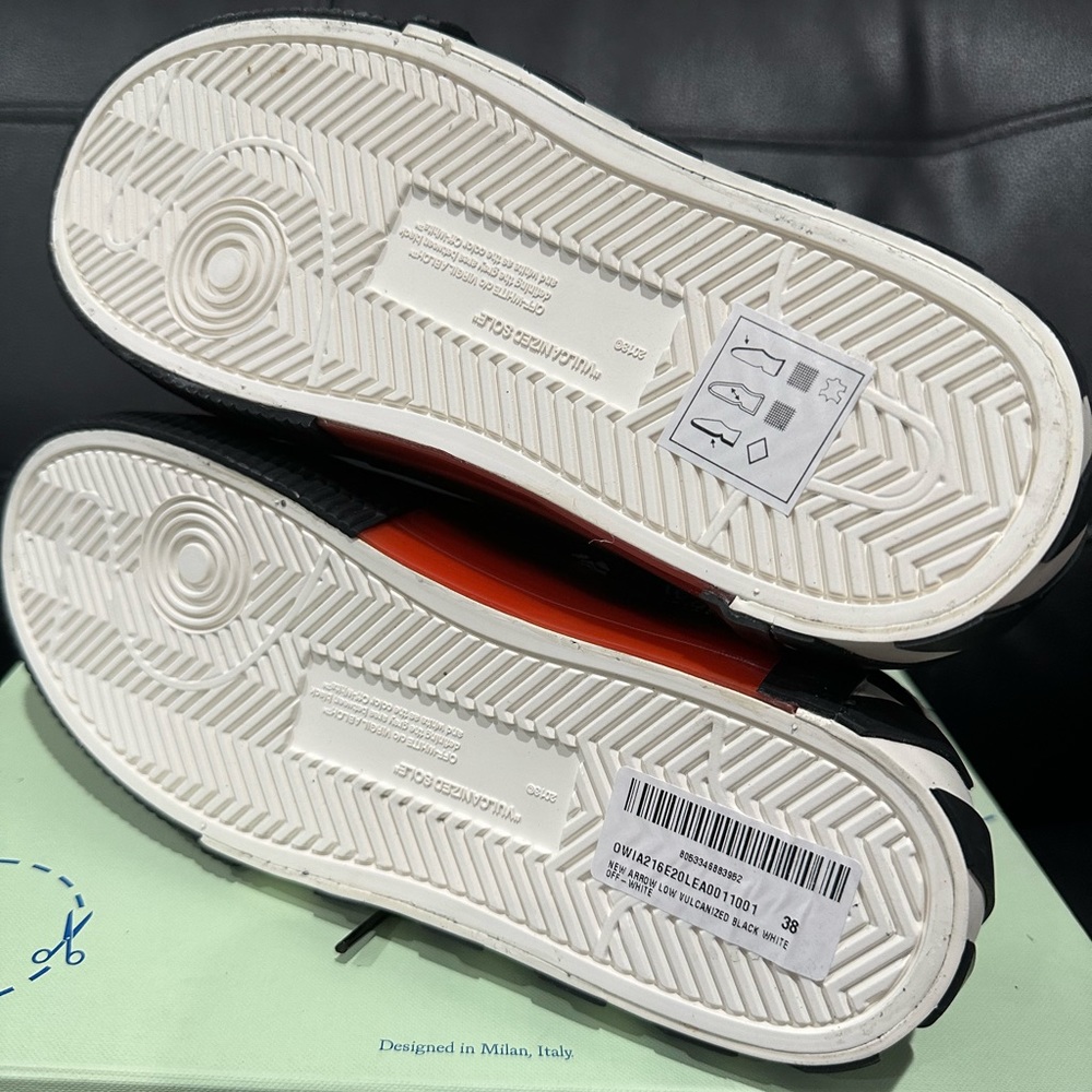 [SOLD on StockX] Off-white suede womens shoes - Picture 6 of 9